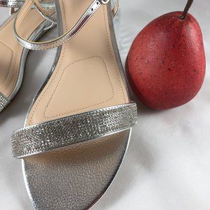 Silver party flat, size 11 with reflective beaded sequins